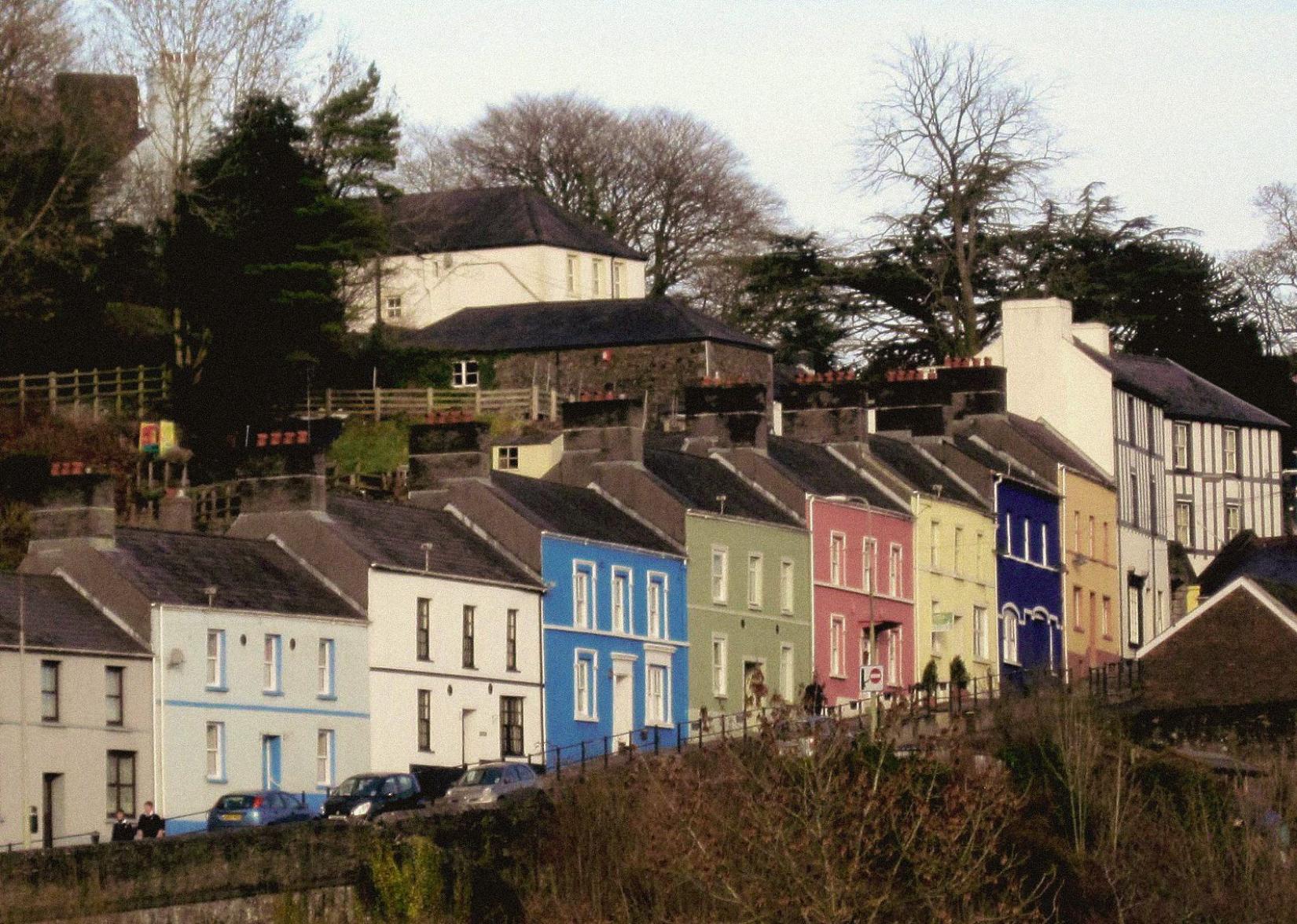 colourful houses above llandeilo bridge