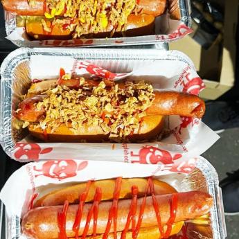 Big apple hot dogs